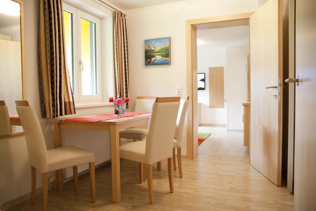 Apartmenthaus Dornroeschen ラムサウ・アム・ダッハシュタイン 部屋 写真
